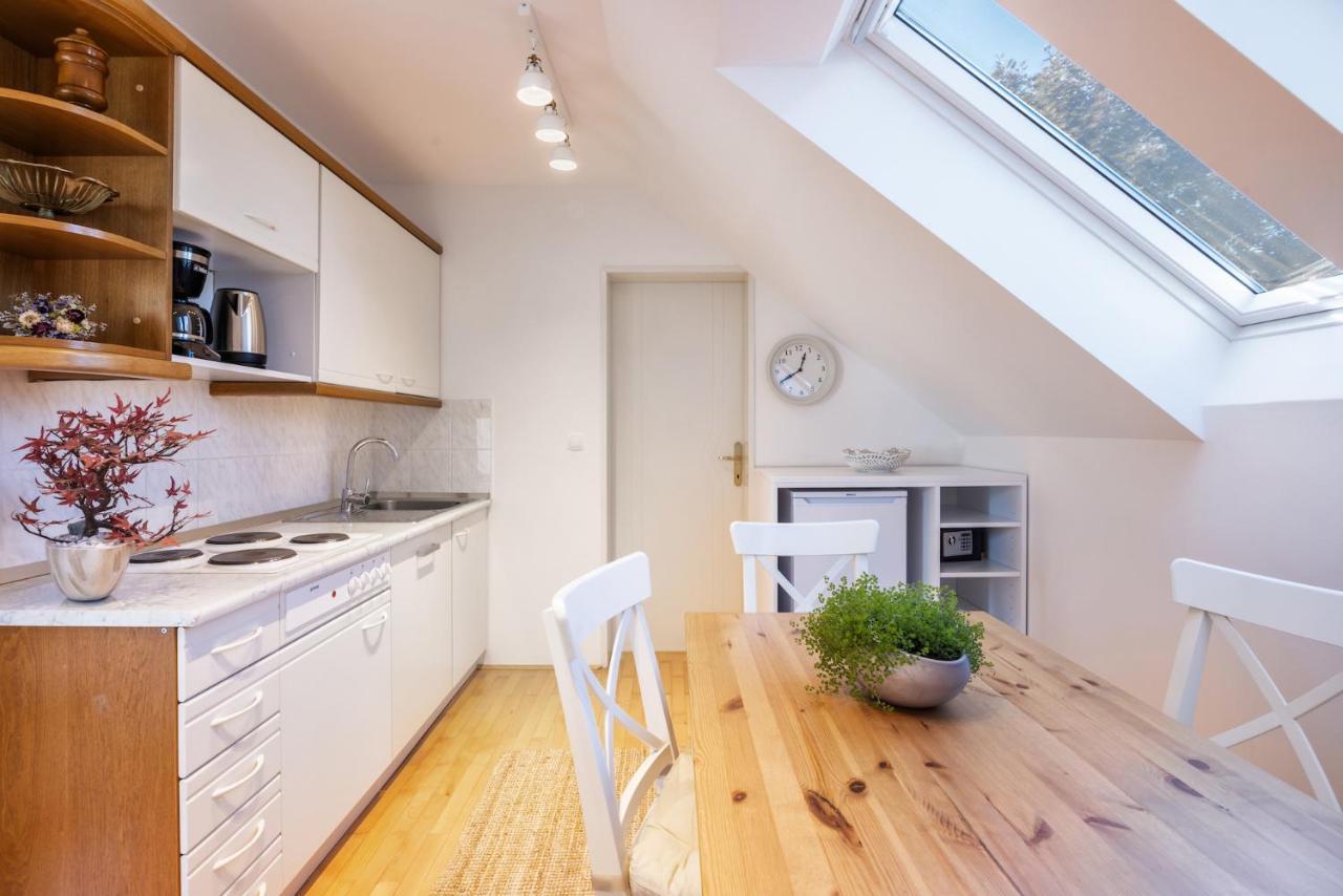 Apartments Ladka เบกุนเย นา โกเรนิสเคม ภายนอก รูปภาพ